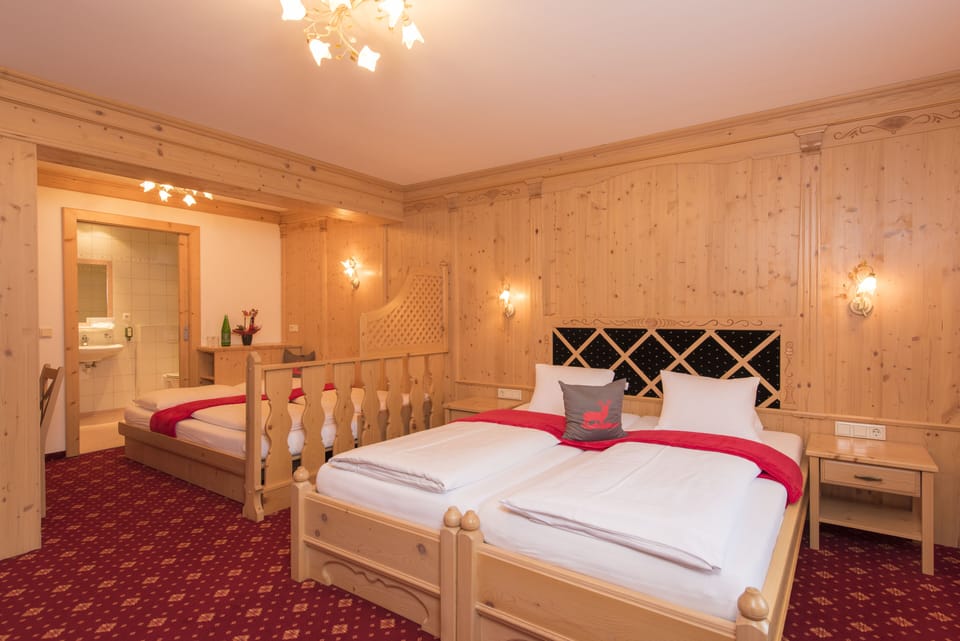 Desk, laptop workspace, free WiFi, bed sheets