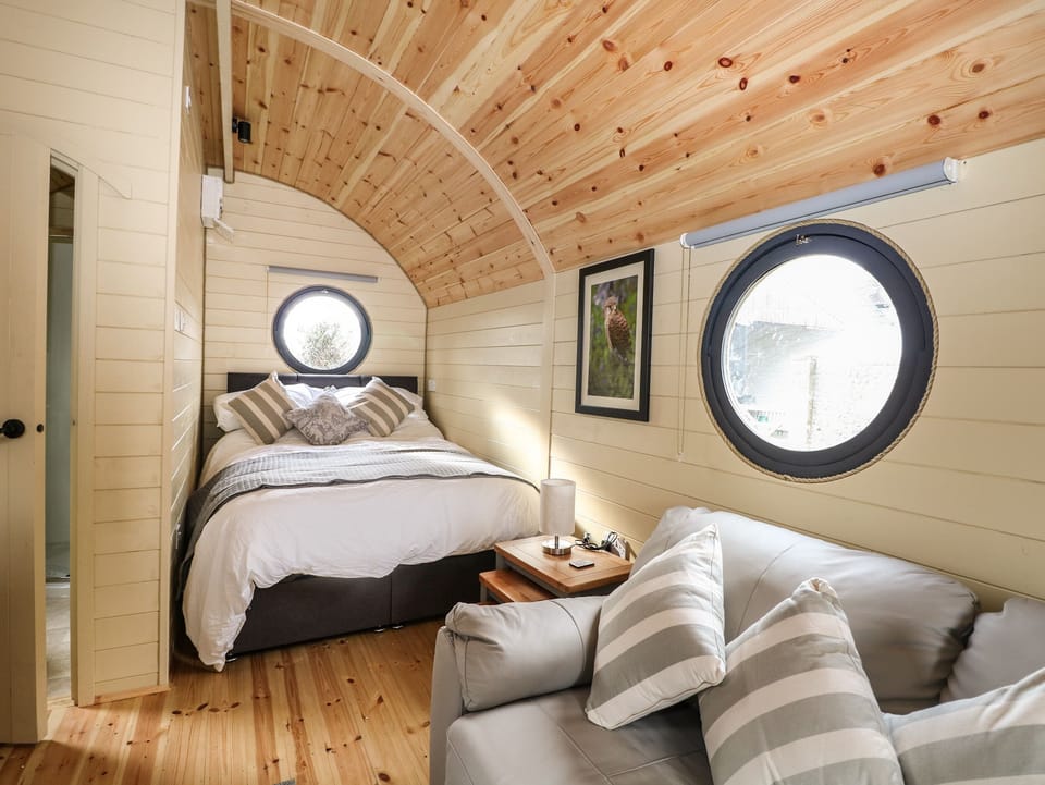 Willow Pod Cottage in Arun District