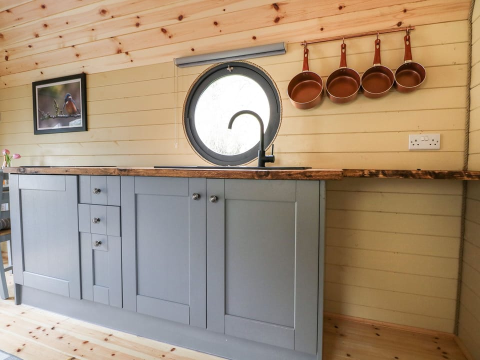 Cottage | Interior