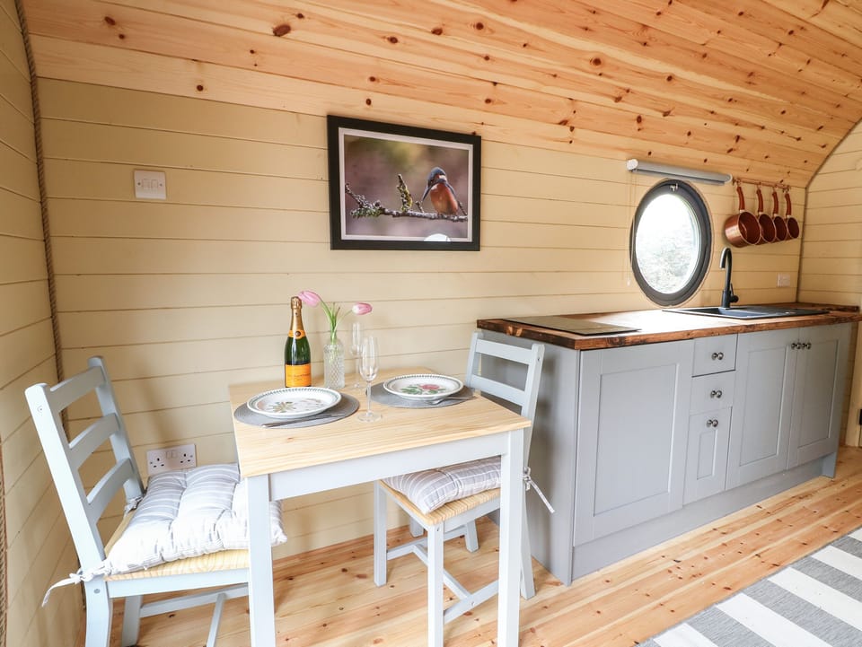 Cottage | Interior