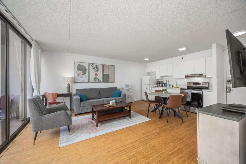 Overview of the living area