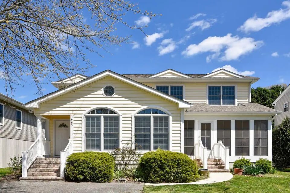 Welcome to Bethany Beach and the Turtle Walk Community!