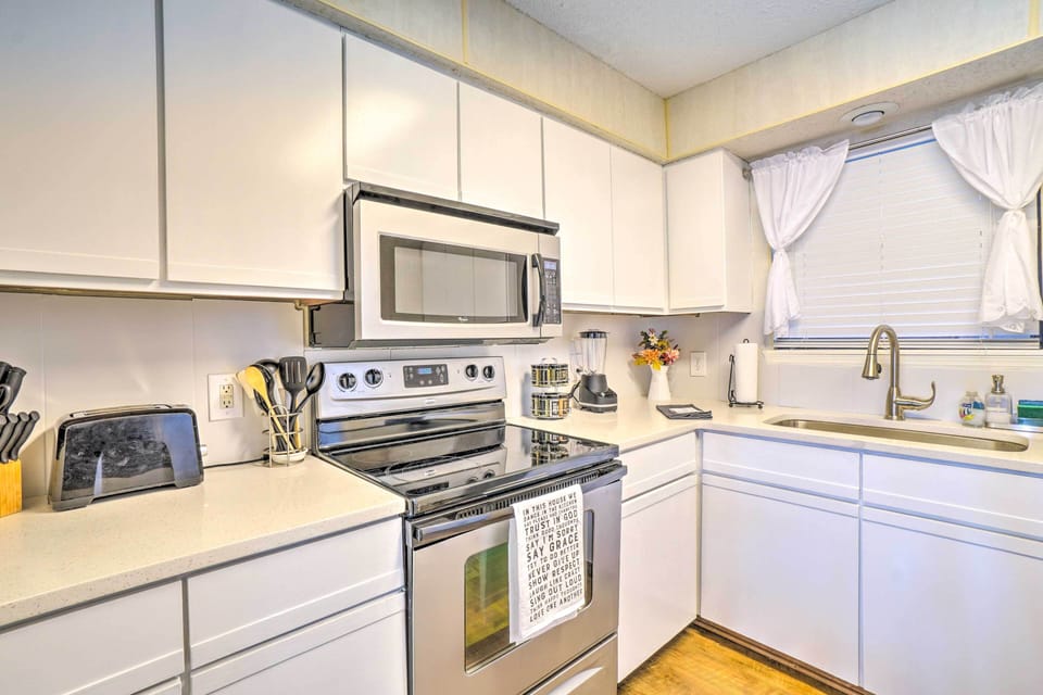 Kitchen | Spices | Trash Bags | Paper Towels