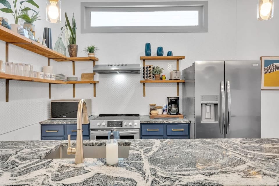 Modern kitchen vibes – where style meets function! 
