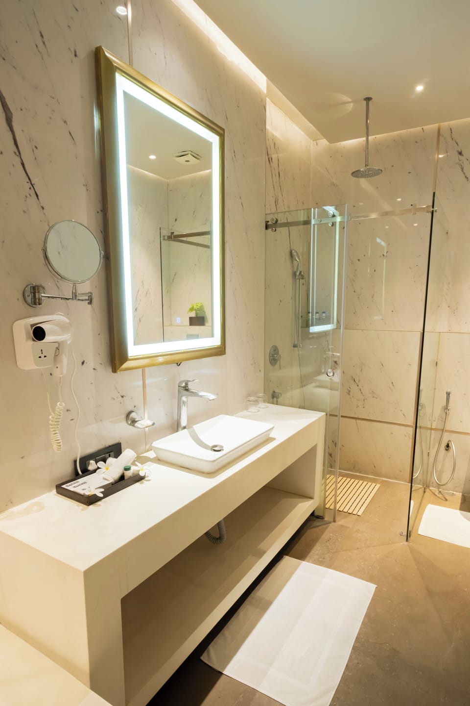 Shower, free toiletries, hair dryer, slippers
