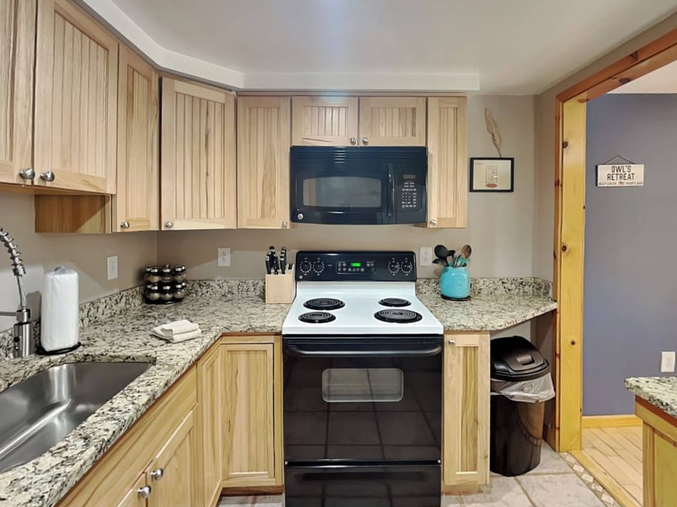 House (3 Bedrooms) | Property amenity
