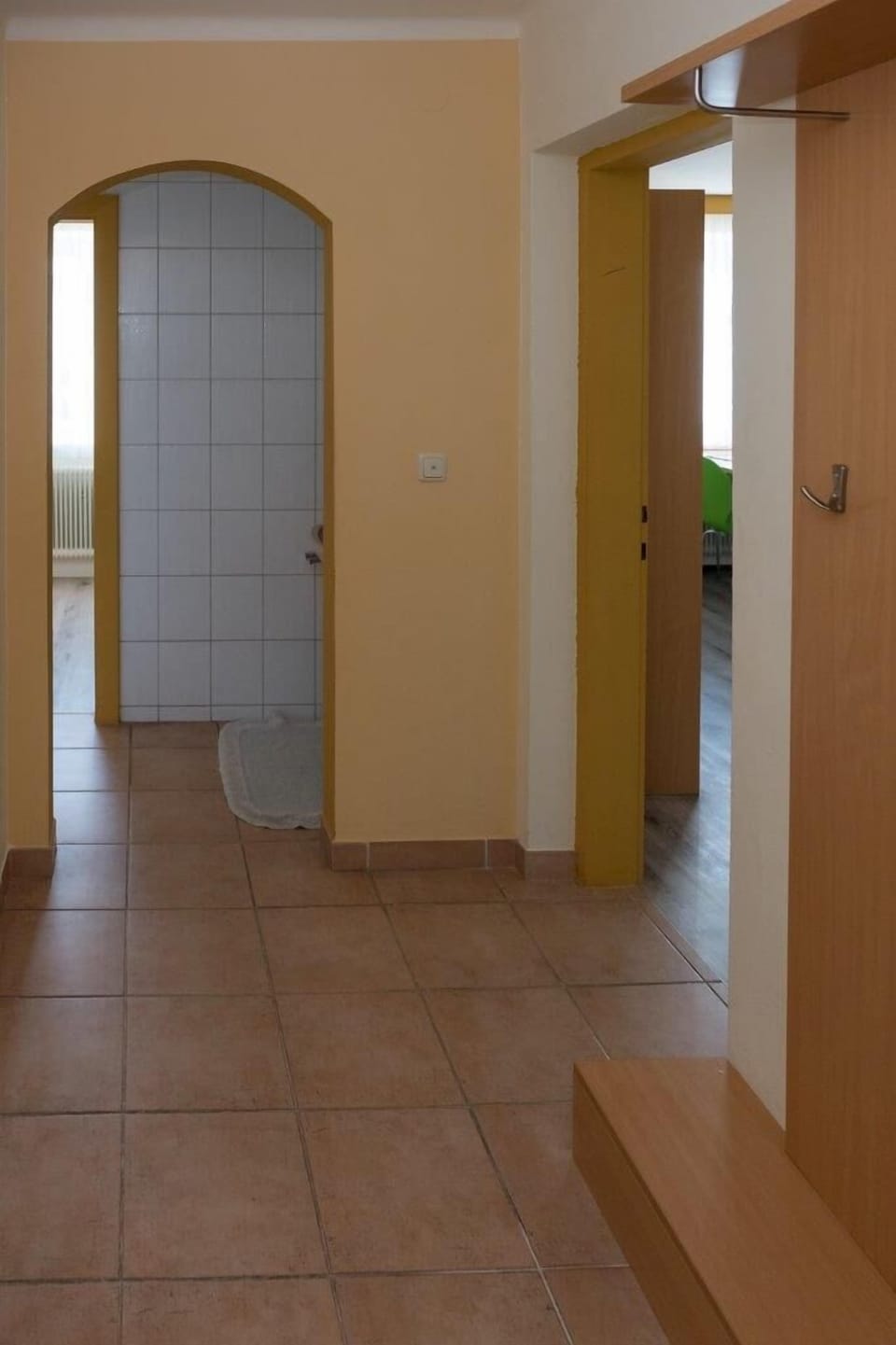Basic Apartment, 2 Bedrooms, Non Smoking, Garden View | Laptop workspace, free WiFi, bed sheets