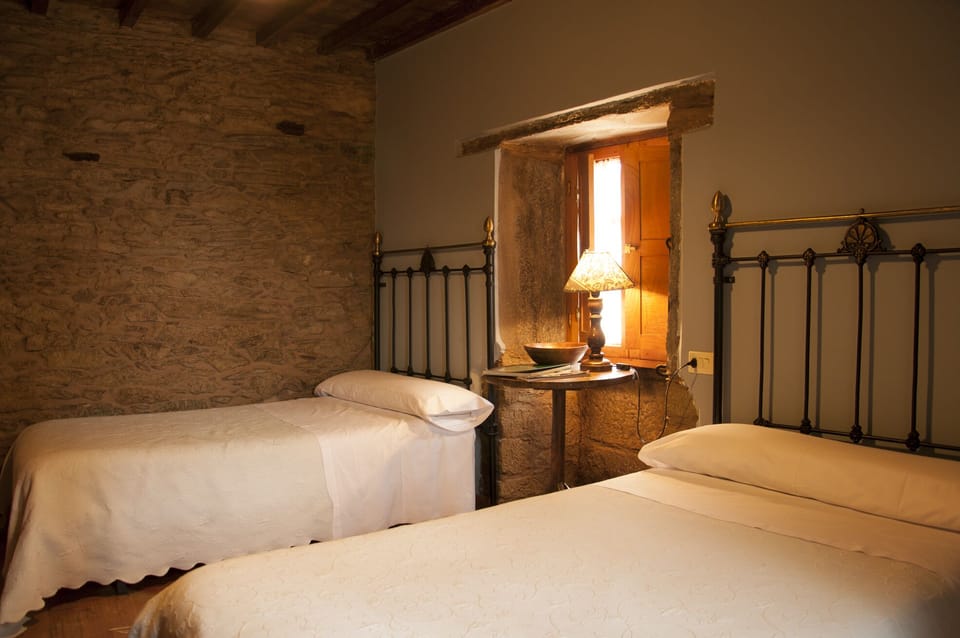 Standard Double Room | Free WiFi, bed sheets