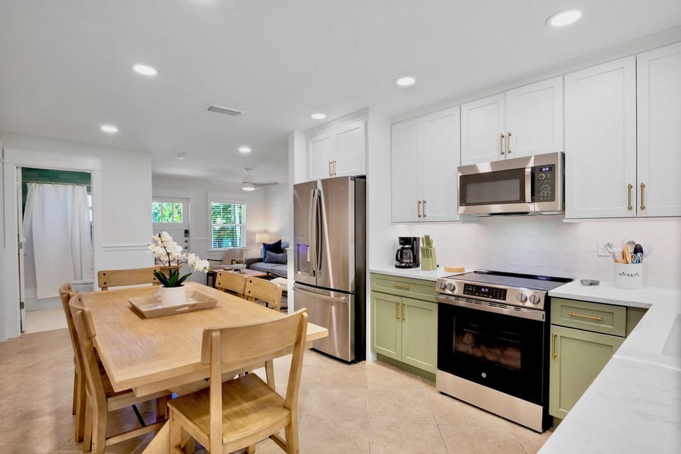 Dining Area, Kitchen