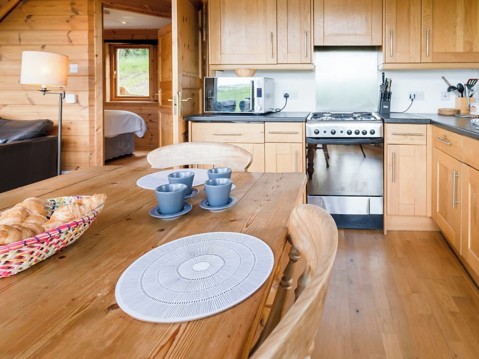Kitchen | Tunturi, Linlithgow, near Edinburgh