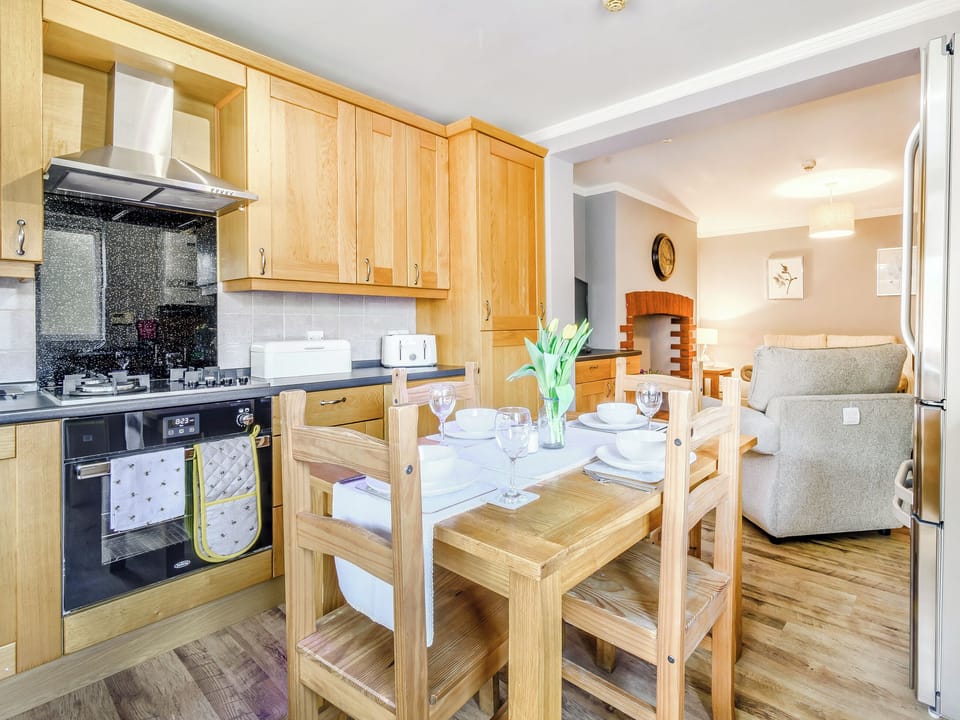 Kitchen/diner | Queen B&rsquo;s, Bridlington