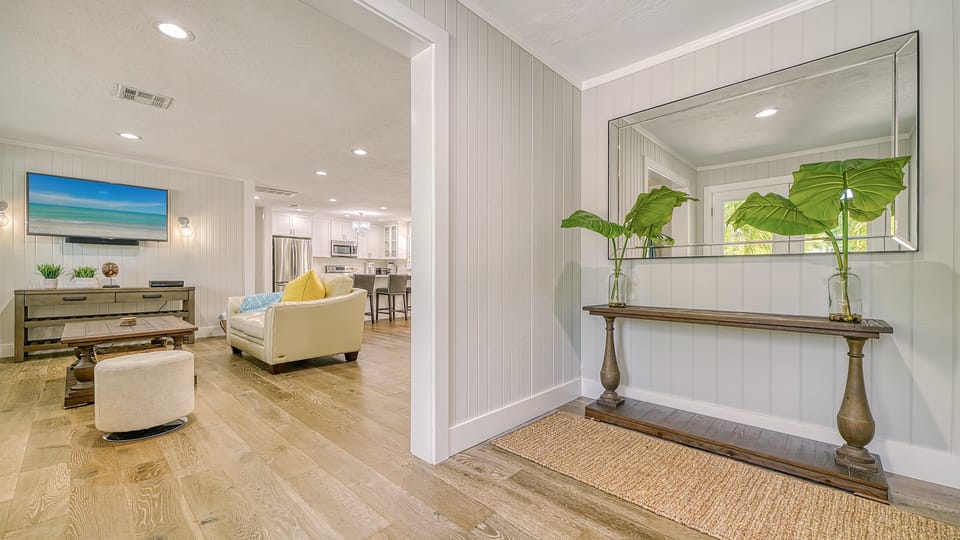 Feel the spaciousness as you enter, with an immediate sense of peace and tranquility.