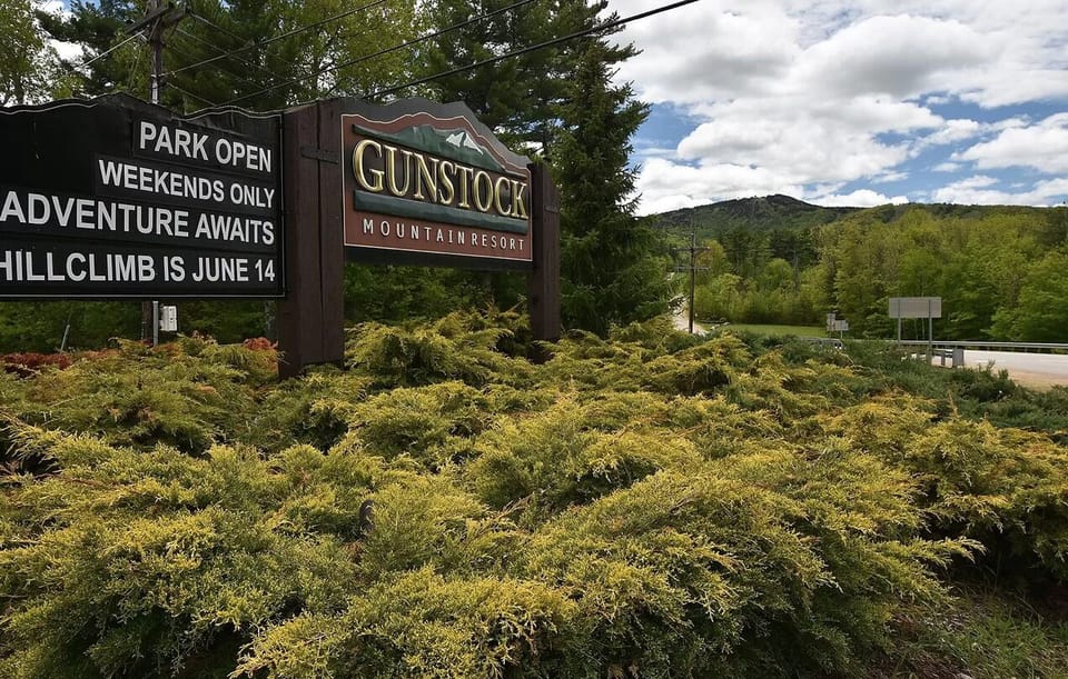 Ski resort is just minutes away