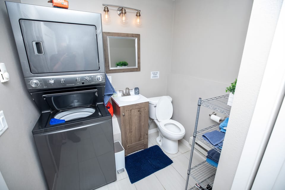 Main cabin (the only) bathroom