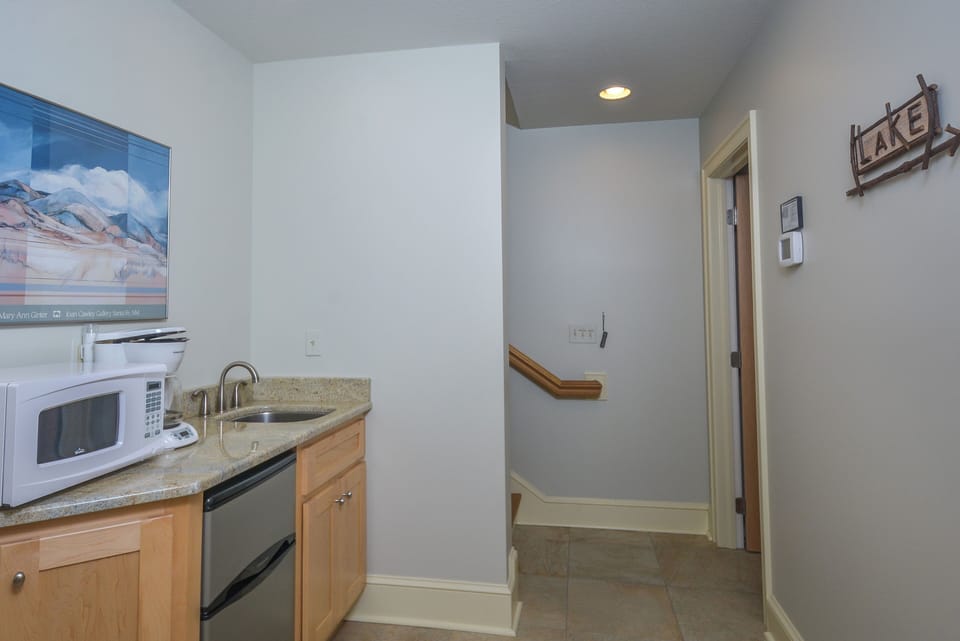 House (4 Bedrooms) | Property amenity