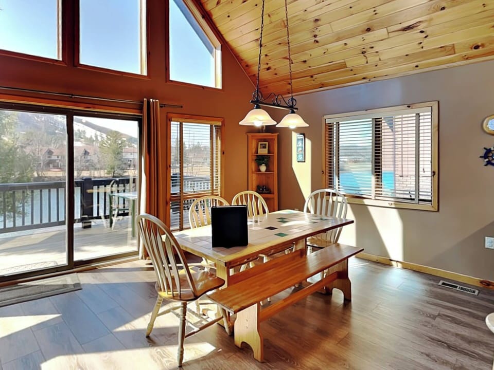 House (5 Bedrooms) | Property amenity