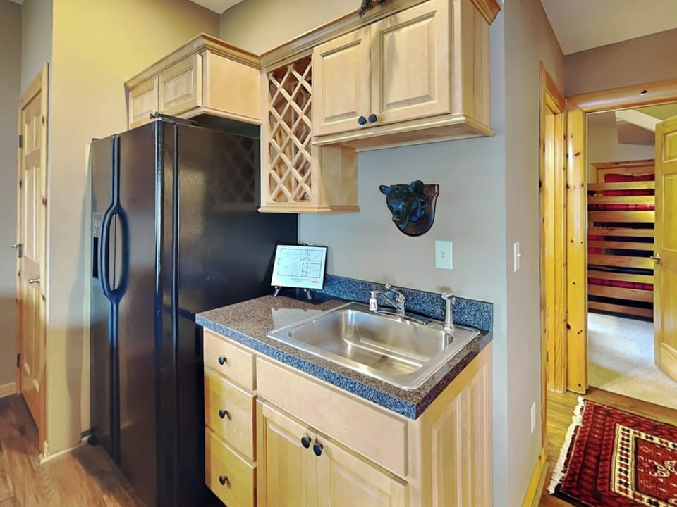 House (5 Bedrooms) | Property amenity