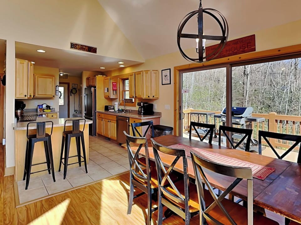 House (4 Bedrooms) | Property amenity