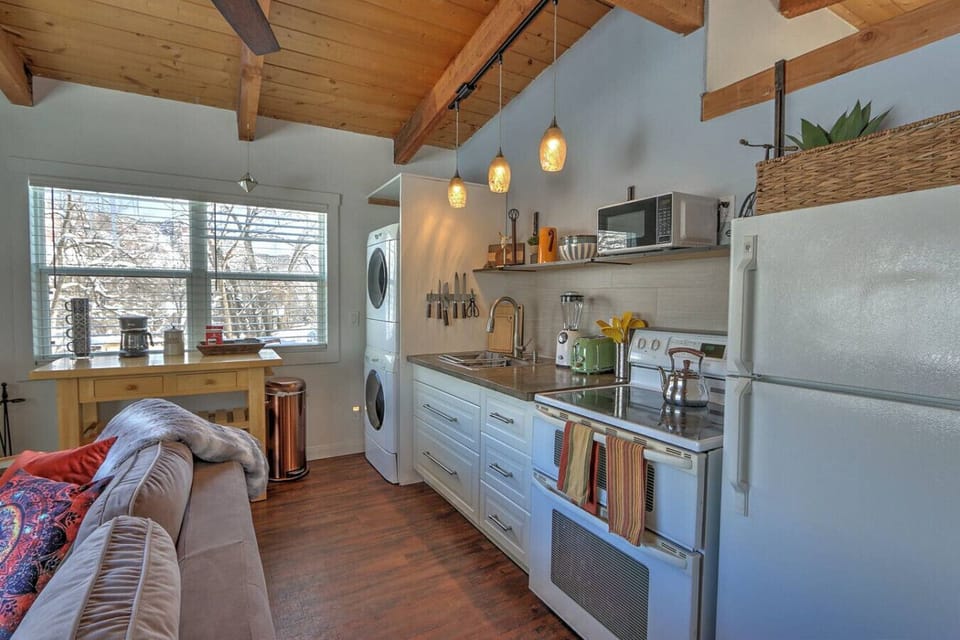 Well-equipped kitchen