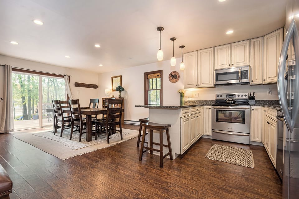 House (3 Bedrooms) | Property amenity