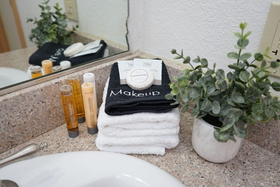 Bathroom amenities