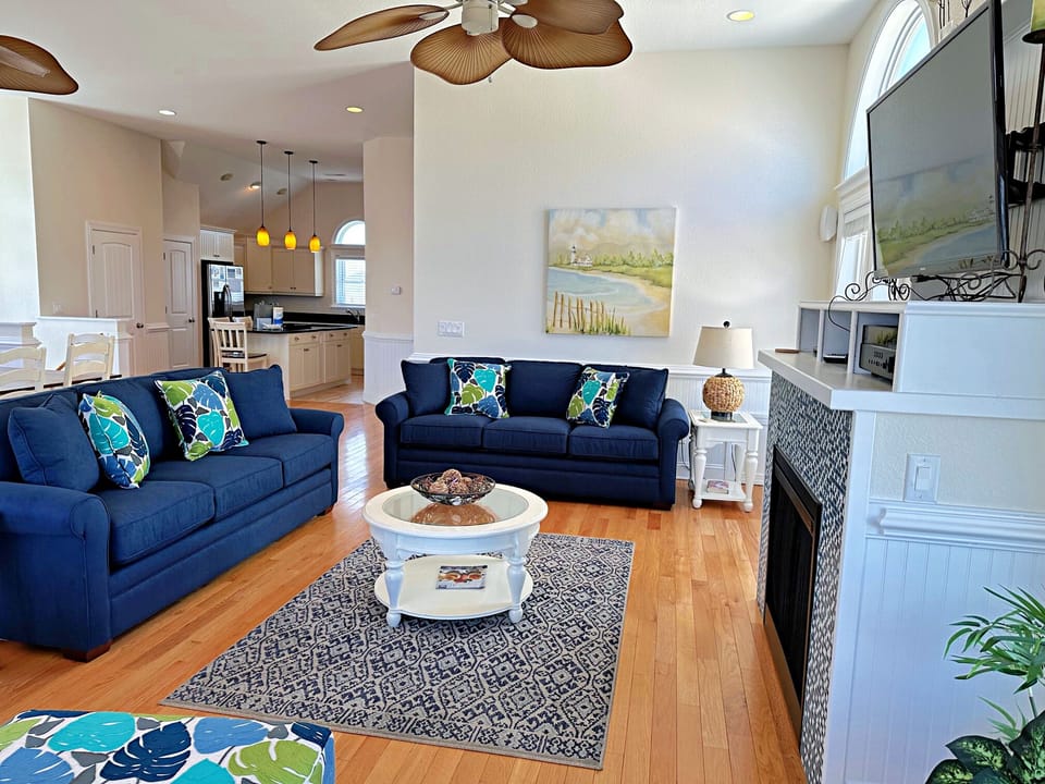 NH183: Phelps Brothers Too | TL Living Area