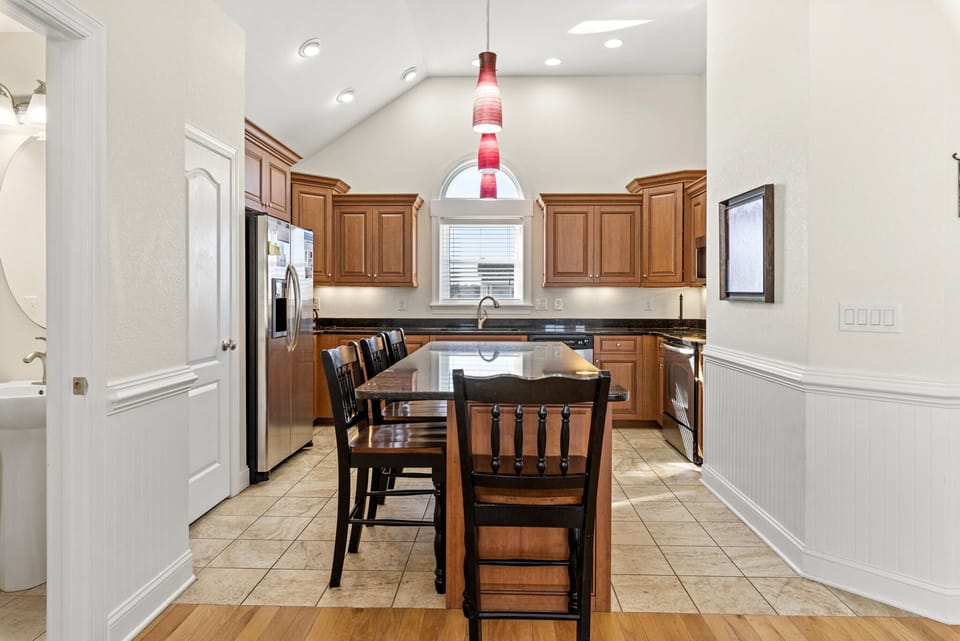 NH189: South Fork Farms 6 | TL Kitchen Area