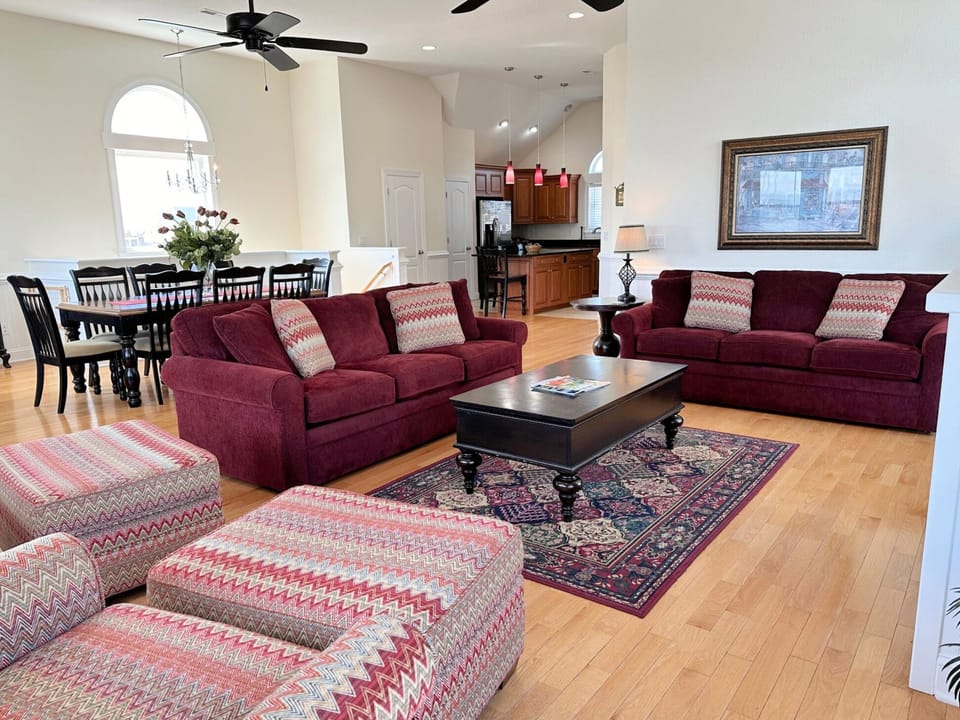 NH189: South Fork Farms 6 | TL Living Area