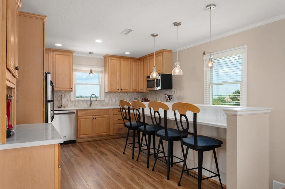 SNH218: At Ease | TL Kitchen Area