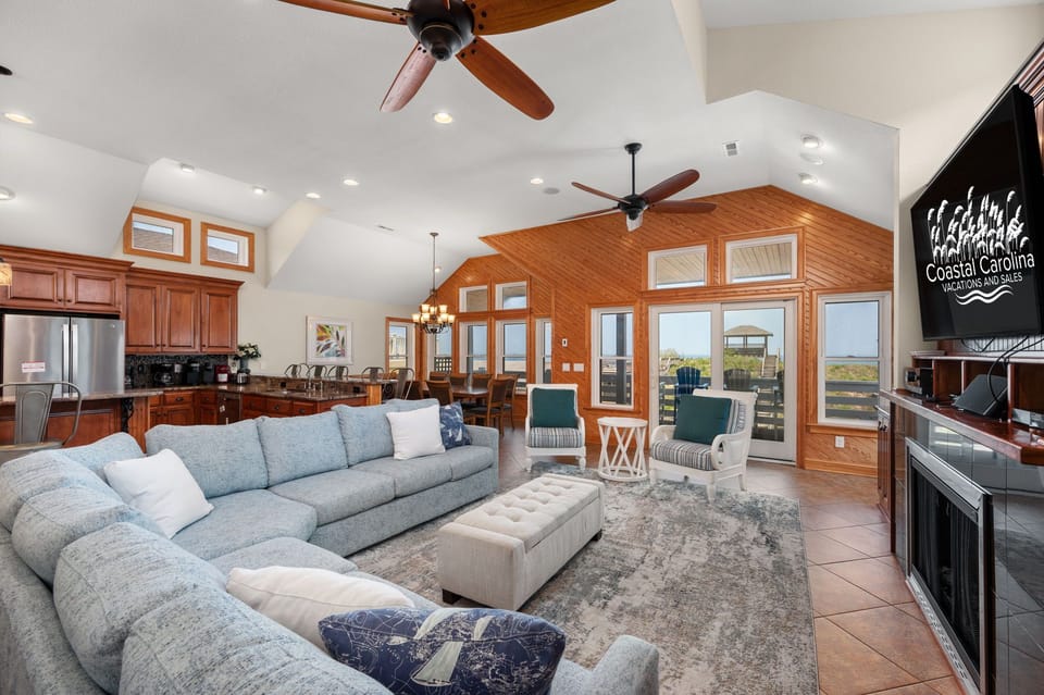 KDH340: The Sandbox | TL Living Room