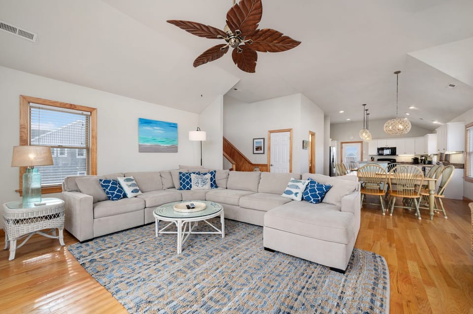 NH280: Moonstruck | TL Living Area
