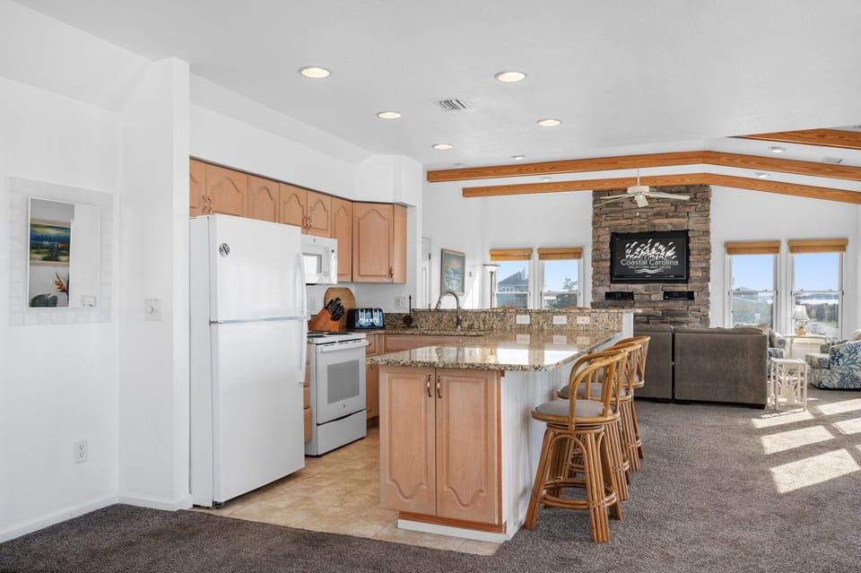 B20: Bay Meadow 20 | TL Kitchen Area
