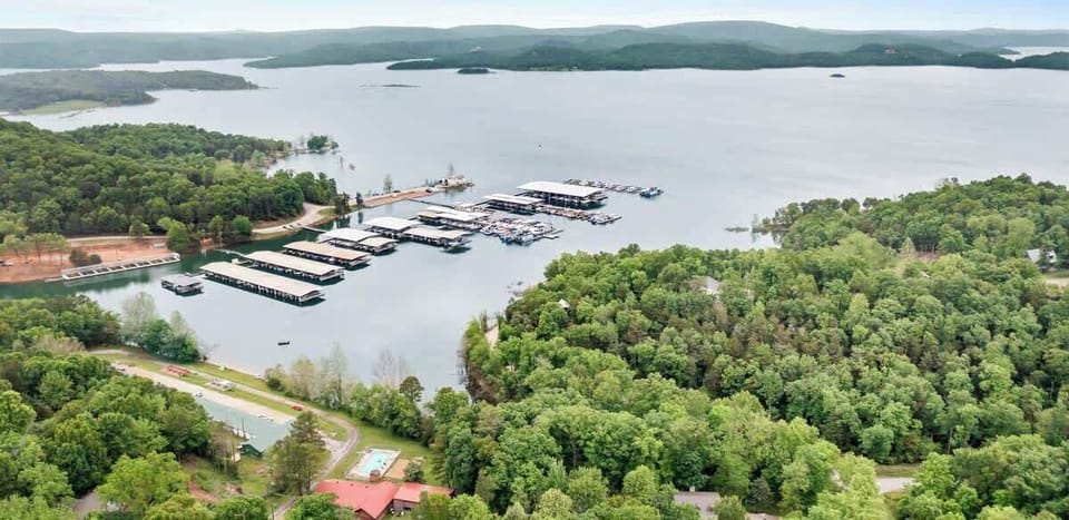 As you can see, we're within steps of NWA's premier watering hole - Beaver Lake!