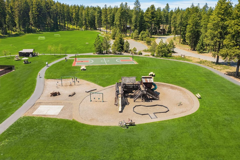The Getaway. - Dawson Park - Basketball, Horseshoes, Soccer, Volleyball and Frisbee Golf.