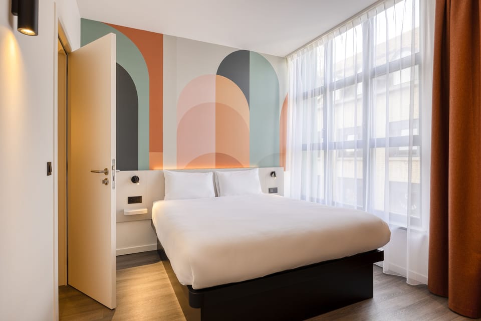 Double Room | Hypo-allergenic bedding, desk, soundproofing, iron/ironing board