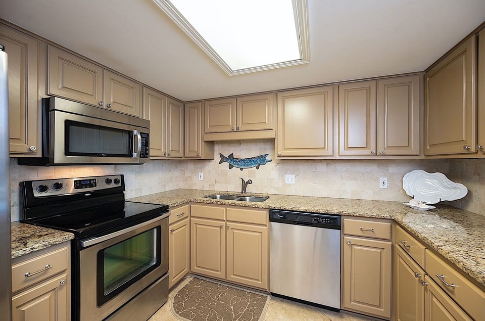 The kitchen is equipped with everything you will need for your beach vacation