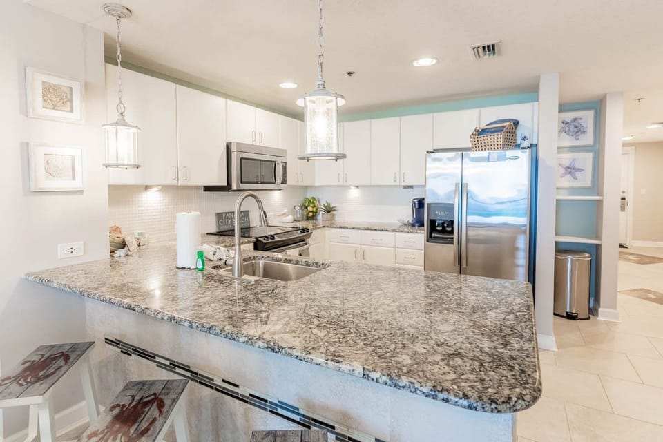Full equipped kitchen