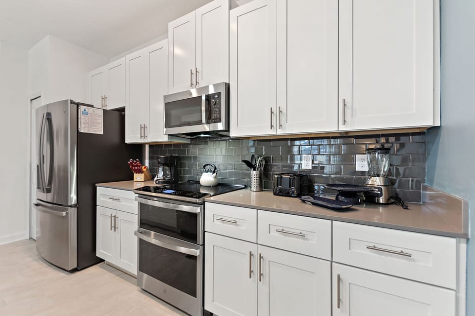 Fully-equipped kitchen