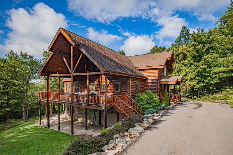 House (5 Bedrooms) | Front of property