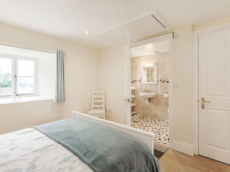 Hebe Cottage in West Dorset District