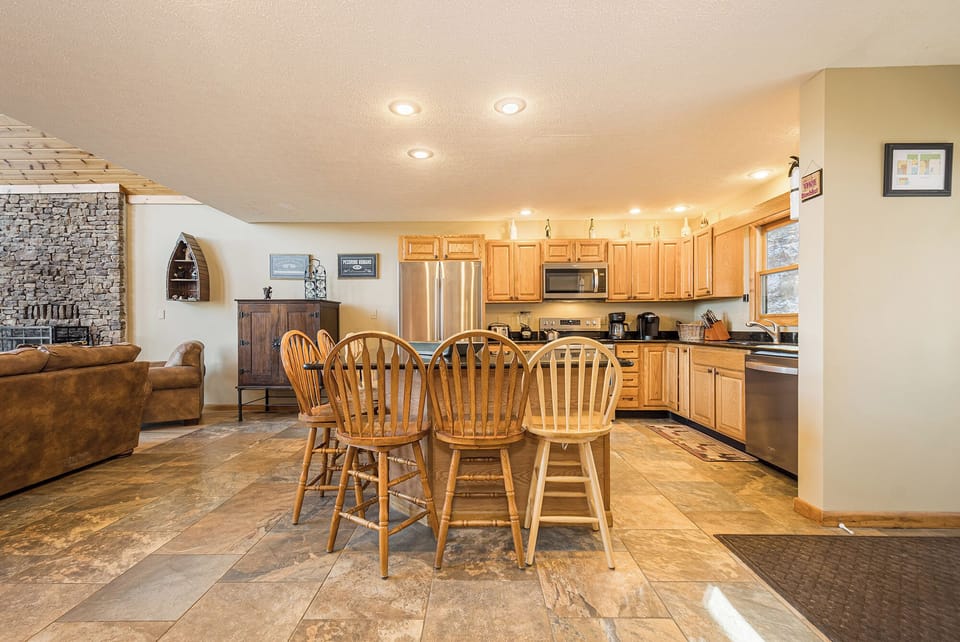 House (5 Bedrooms) | Property amenity