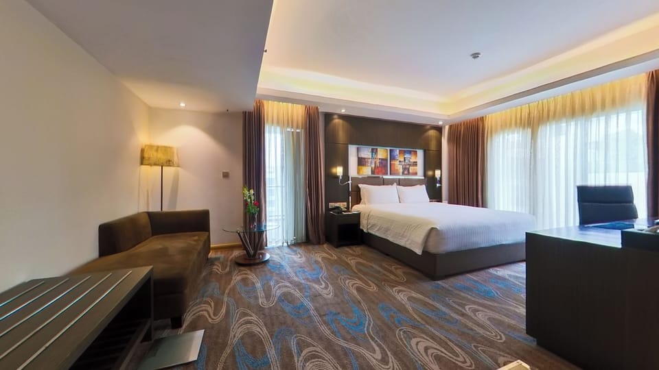 Superior Studio, 1 Bedroom, City View | Premium bedding, down comforters, minibar, in-room safe
