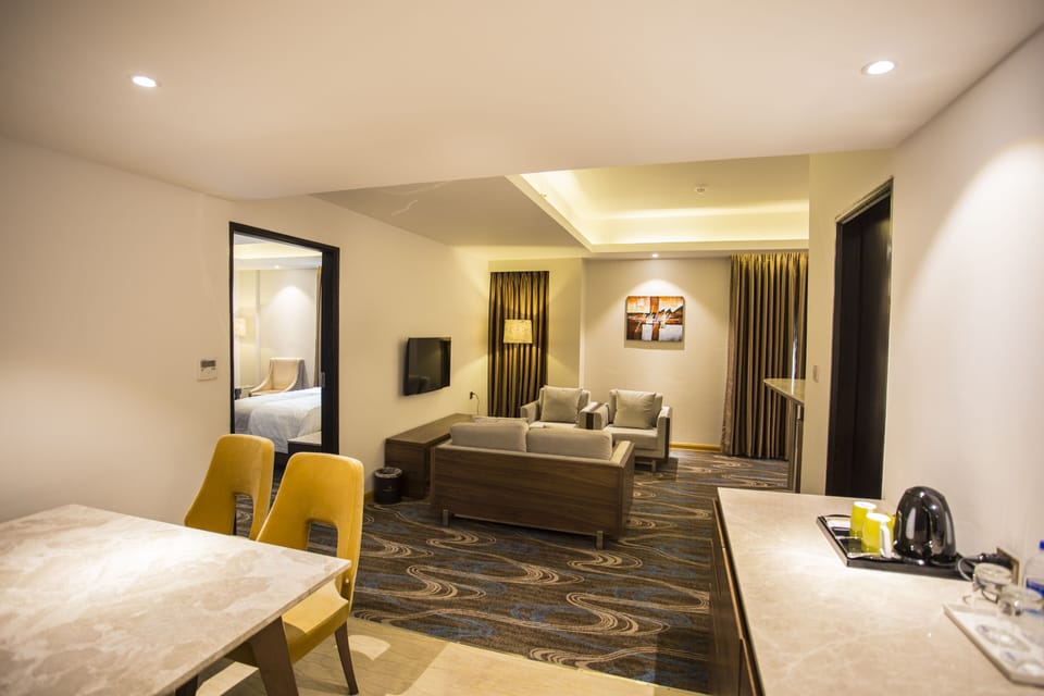 Honeymoon Suite, 1 King Bed, Accessible, City View | Premium bedding, down comforters, minibar, in-room safe