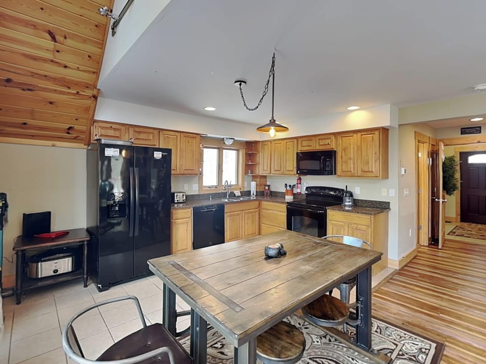 House (3 Bedrooms) | Property amenity