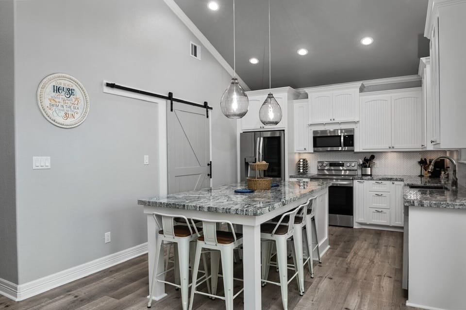 House, 3 Bedrooms | Private kitchen | Coffee/tea maker, fridge, oven, toaster