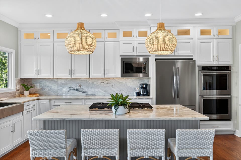 Fully equipped kitchen to prepare a delicious meal.