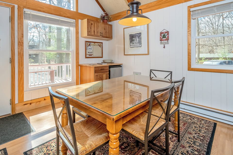 House (3 Bedrooms) | Property amenity