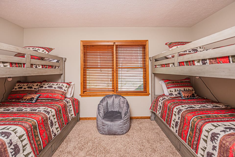 House (3 Bedrooms) | Property amenity