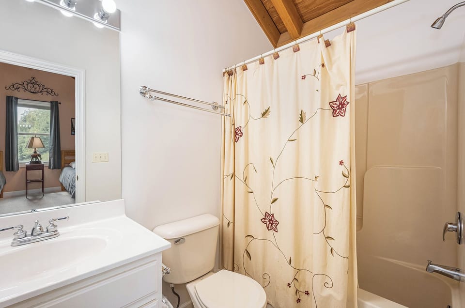 Dream Big by Taylor Made Deep Creek Cottage in Deep Creek Lake