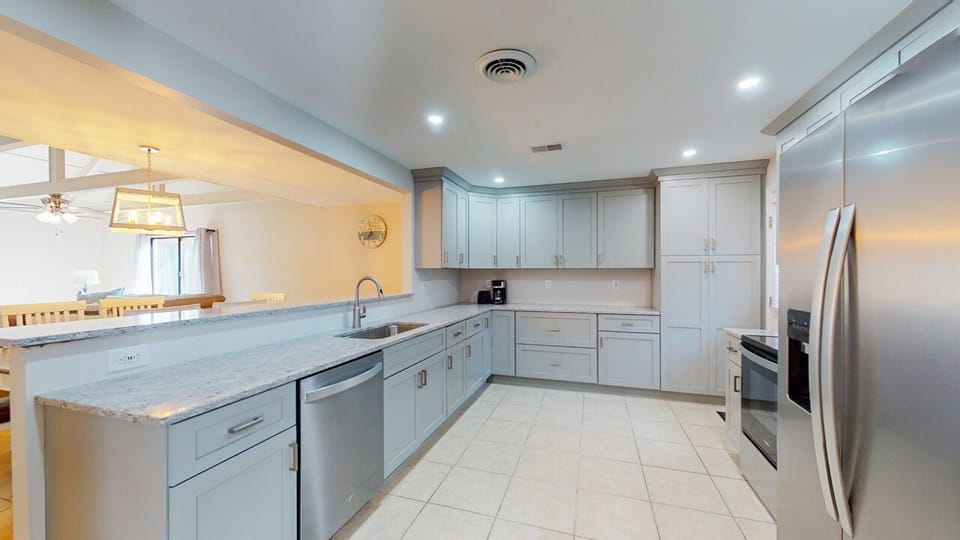 Very Large Open Kitchen